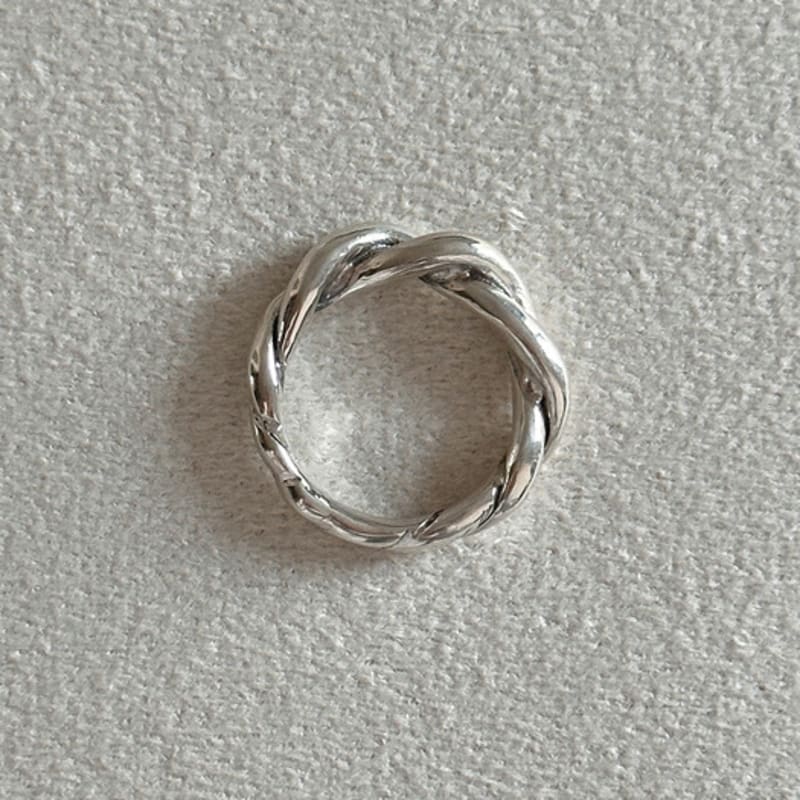 ANDEZVOUS TWINE RING