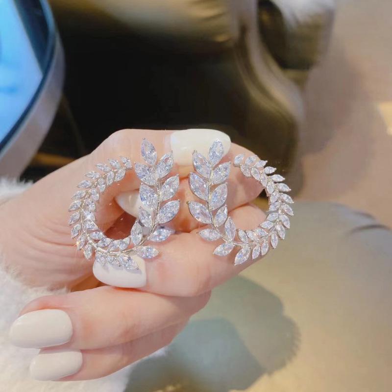 Elegant Leaf Stud & Hoop Earrings for Women - Trendy Micro-Inlaid Korean/Japanese Design with Unique Personality.