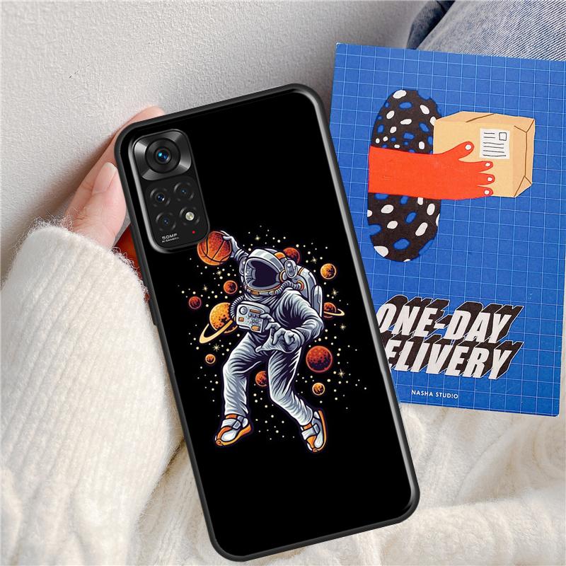 Astronaut Space Dunk Case For Xiaomi Redmi Note 8 9 10 11 Pro 8T 9S 10S 11S Redmi K50 K40 Gaming 9A 9C 9T 10C