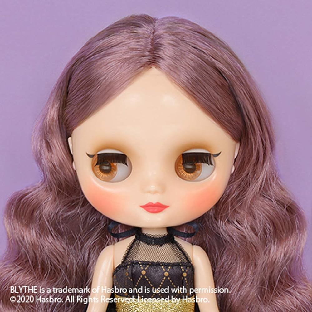 Middie Blythe Limited Edition Odile Magical Tricky and Love Doll with Accessories