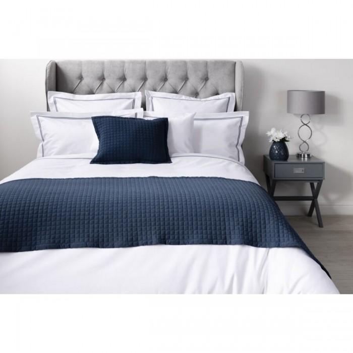 Runner da letto trapuntato Belledorm Crompton 220cm x blu scuro