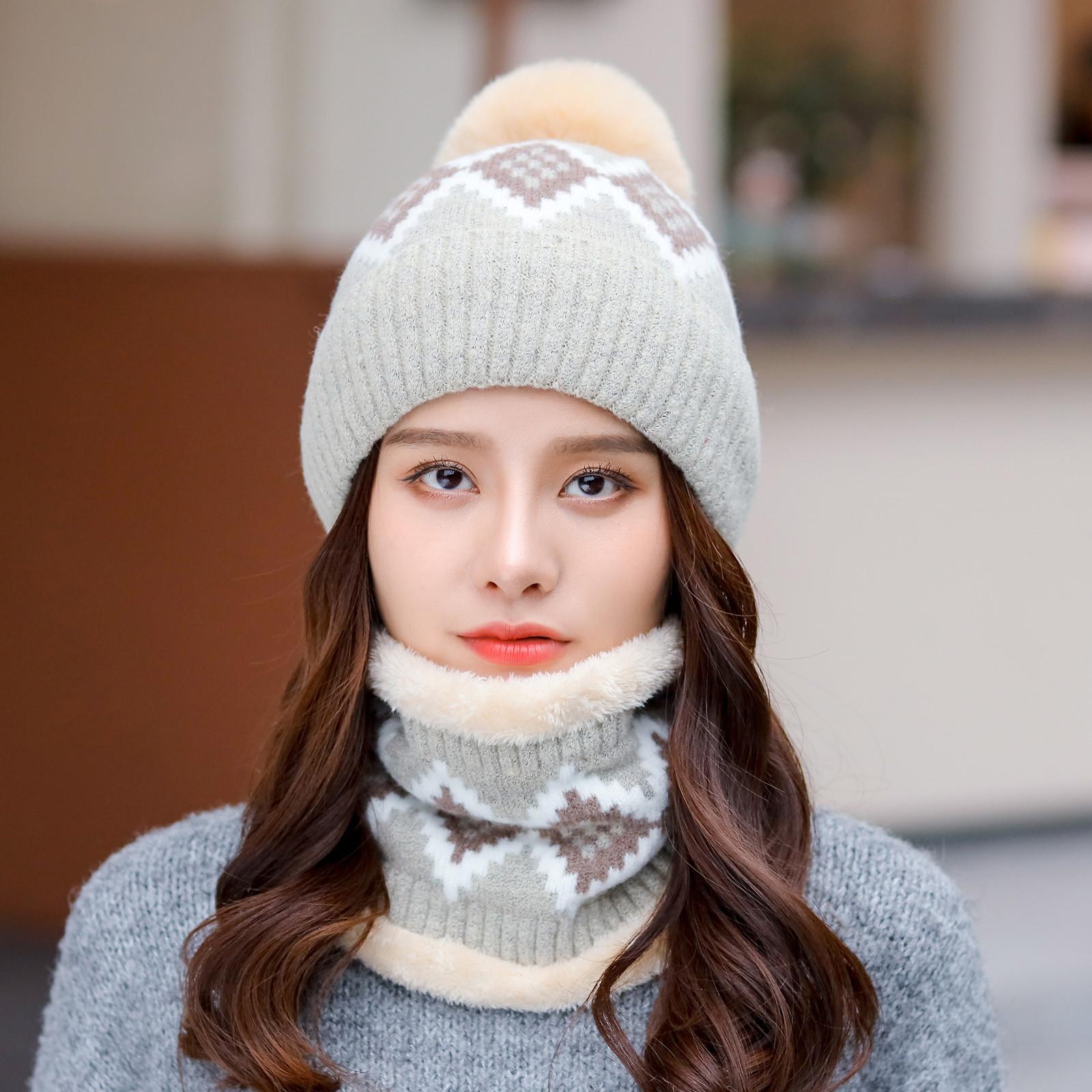 Winter Women Windproof Outdoor Warm   Ear Scarf Hat Knit Splicing Cap бежевый