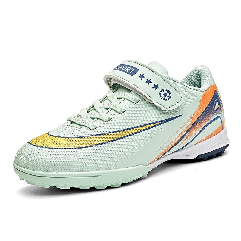 Nya barnens grundskole- och gymnasieelever kardborreband fotbollsskor herr och dam krossade naglar