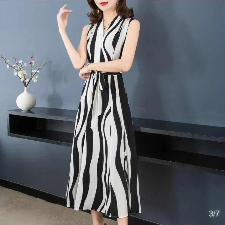 Summer New Bohemian Stripe Fashion Versatile Sleeveless Dress Women's Medium and Long Pendulum Bottom Dress