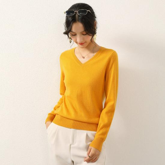 Women's Elegant V-neck Cashmere Sweater - 100% Goat Cashmere, Autumn/Winter Knitted Base Layer, Versatile Inner Wear