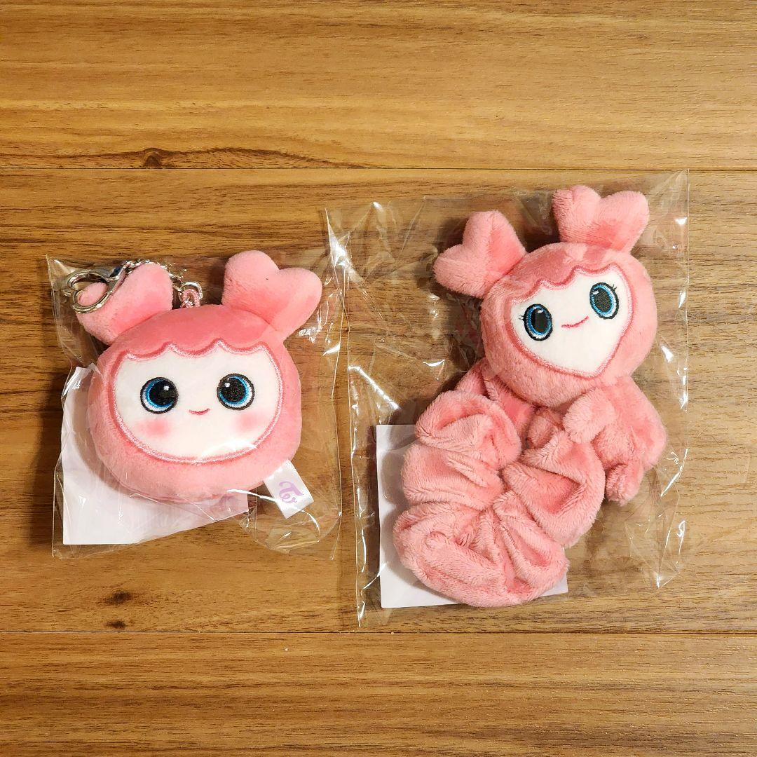 

[USED] Korea Exclusive LOVELY SCRUNCHIE FACE KEYRING Momo