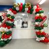124 red, green, and white balloon arch sets suitable for birthday, Christmas, and New Year decorations