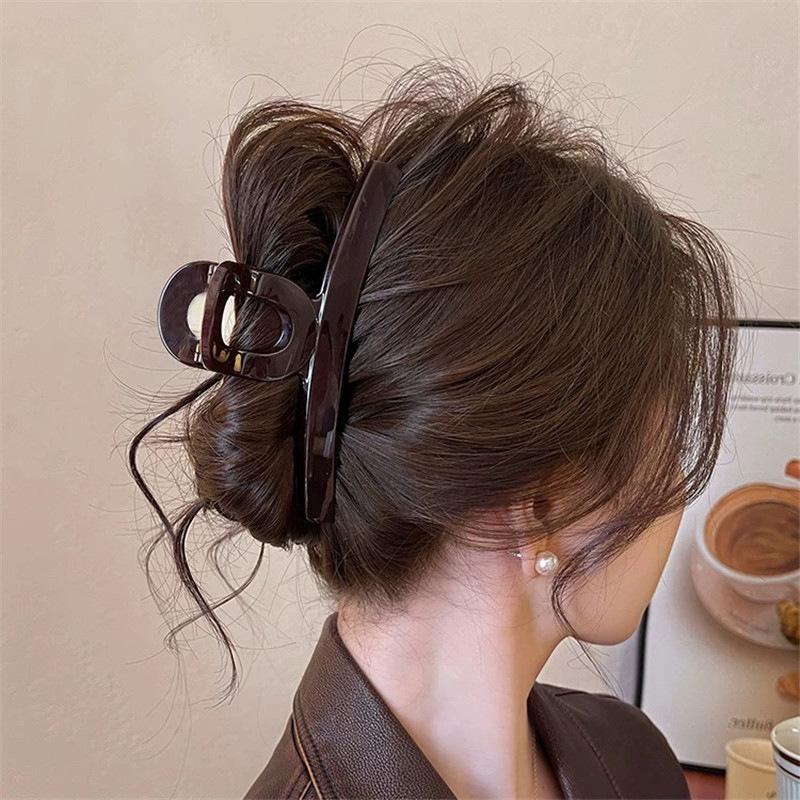 High-end chocolate brown one-word grabber large shark clip hairpin women's back head clip hair accessory
