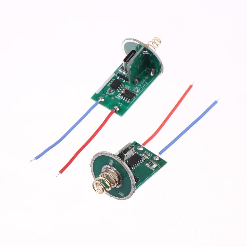 LED Driverkort Type-C Micro USB Lading Lommelykt Driver Bryter PCB Kretskort DIY Lyssett For 18650 26650 Batteri
