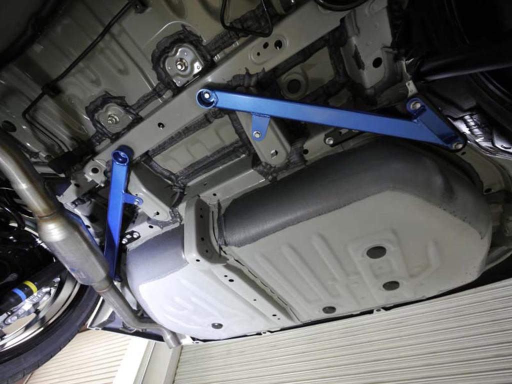 CUSCO Power Brace Floor for Toyota Hybrid ZWR80G 975 492 R (Rear Mount) Noah/Voxy 2WD,