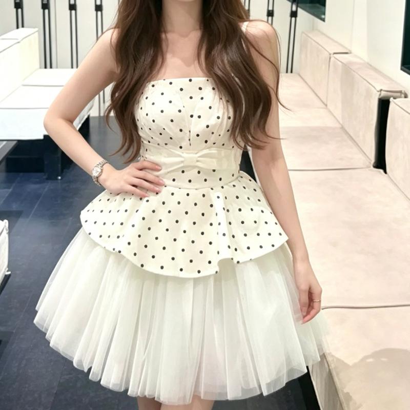 French Gentle Wind Huge Good-looking Polka Dot Splicing Mesh Fluffy Suspender Skirt Small Dress 2026 Summer