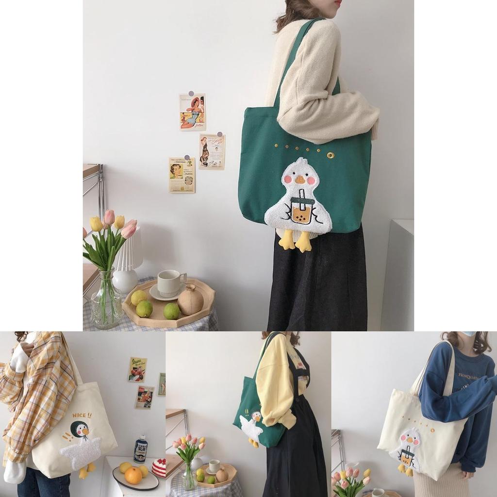 Adorable Duck Pattern Canvas Carryall With Inner Zipper Pocket For Commuting