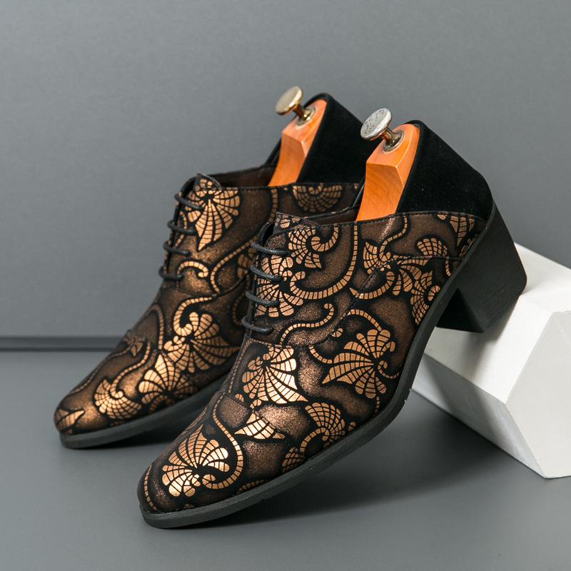 

Men s shoes 2025 new fashion British men s leather shoes Korean version trend hairstylist casual small leather shoes large size 38