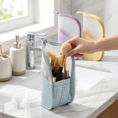 Instrumente și Accesorii – Truse și huse cosmetice