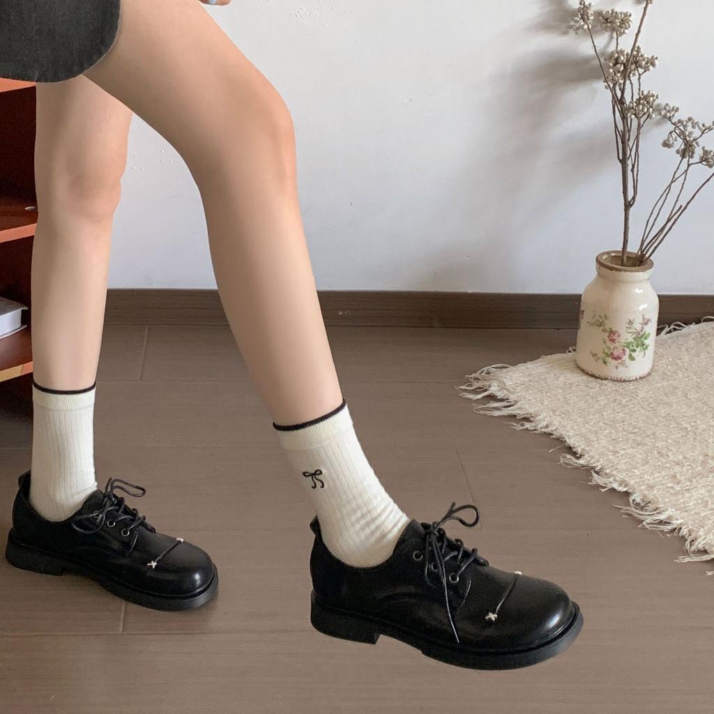 Black British Style Low Thick Heel Small Leather Shoes Women's 2025 New Autumn Versatile Skirt Soft Sole Retro Single Shoes