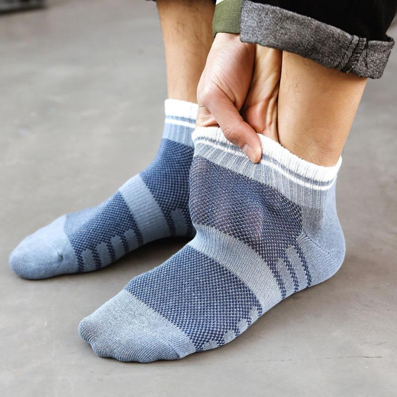 Men Spring and Summer New Pure Color Mesh Cotton Sweat Absorbing Breathable Boat Socks