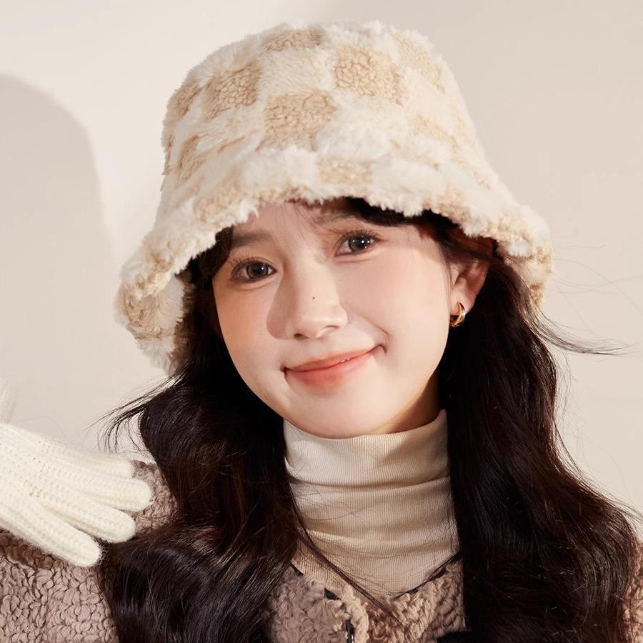 Winter Hat for Women Plush Warm Basin Hat Big Head Circumference Lamb Velvet Fisherman Showing Face Small Checkered Bucket Hat Trendy