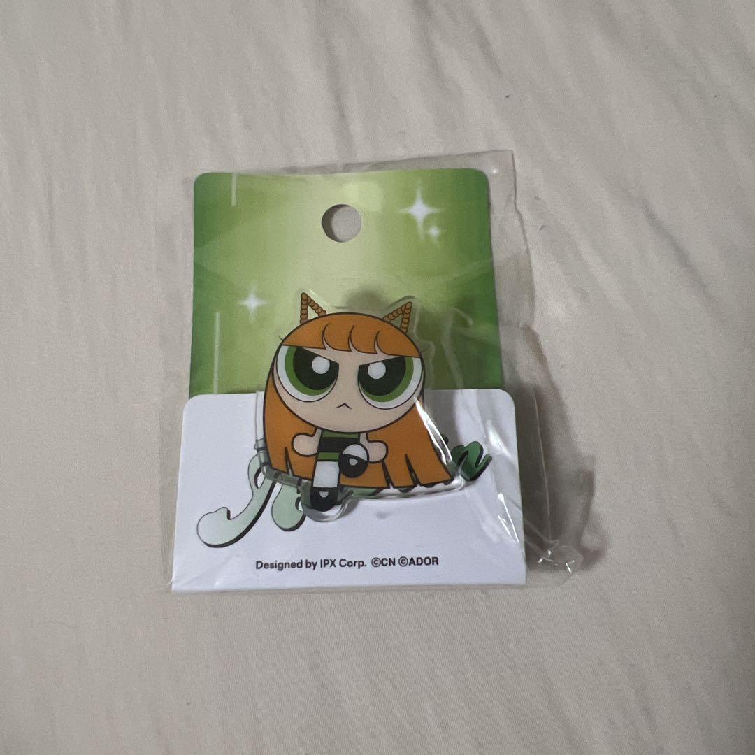 

[Б/У] NewJeans Hyelin Магнитный зажим с Пауэрпафф Гёрлз