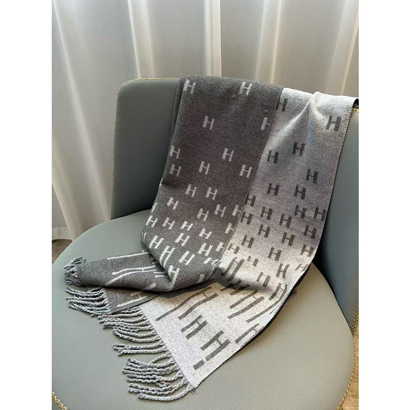 

New Korean Scarf Winter Scarf Retro Style Letter Versatile Winter Atmosphere Shawl Warm Towel 200*65CM