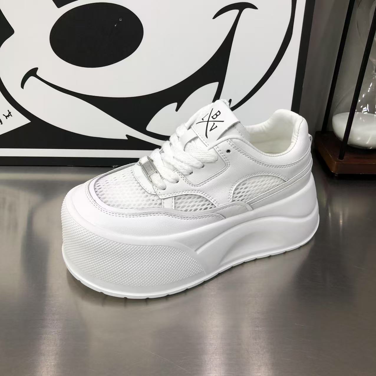 

[Fanfuna] Little White Shoes Women s 2025 Summer Breathable Thick-soled Muffin Shoes Not Tired Feet Small Casual Women s Shoes 35 белый