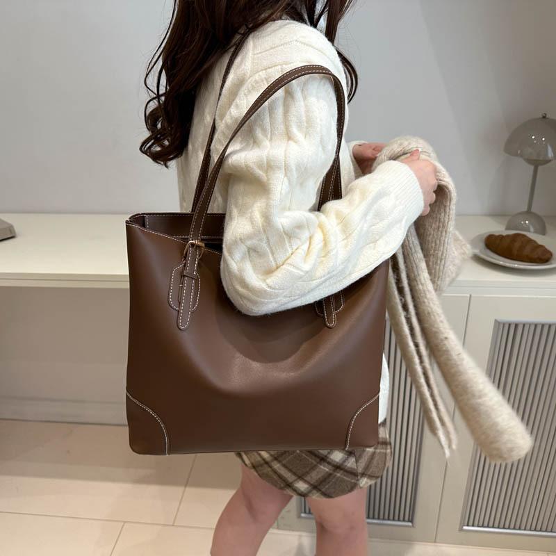 High-end Solid Color Tote Bag New Women's Bag Large Capacity Commuting Shoulder Bag Fashionable Temperament Underarm Bag
