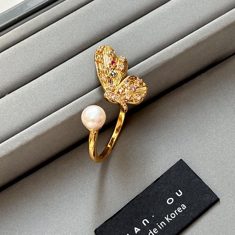 New Rainbow Diamond Brushed Butterfly Open Finger Ring for Women, Light Luxury, Niche Design, High End Handpiece