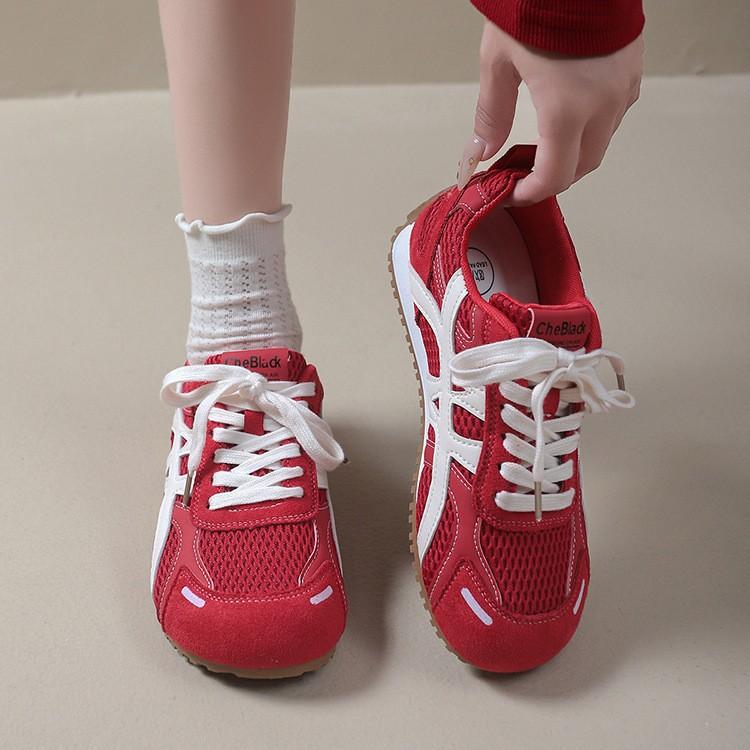 Internet celebrity moral training shoes women's 2025 new summer and autumn thick-soled mesh breathable sports little white shoes casual Forrest Gump s
