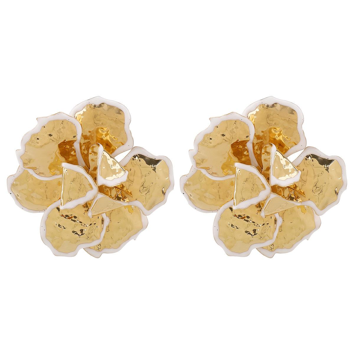 

Модные украшения для женщин