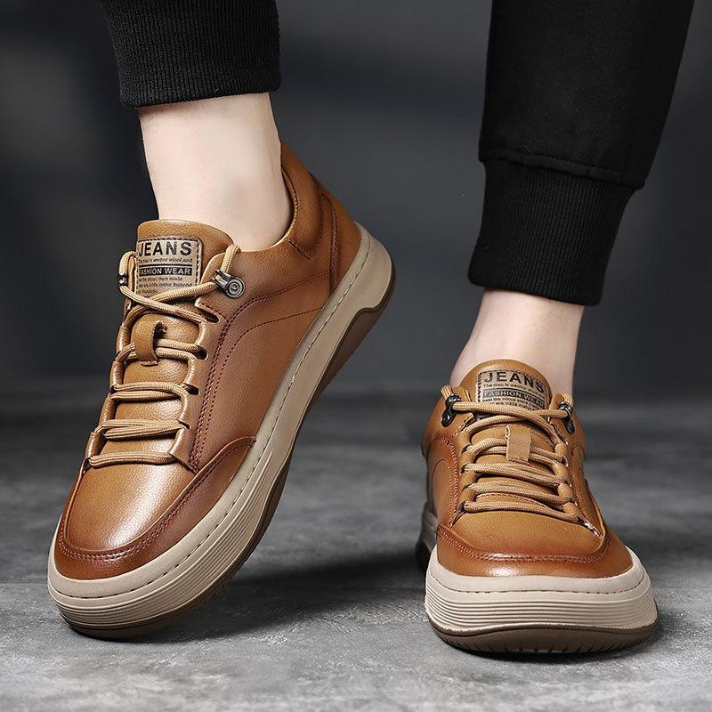 Men's Board Shoes Men's Leather 2025 Autumn New Casual Shoes Trend Soft Sole Sports Clown Versatile