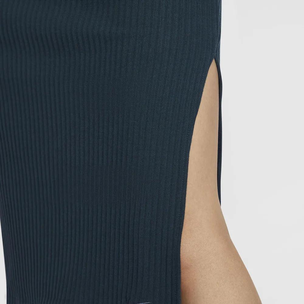 Nike Solid Color Breathable Fashion Casual Long Skirt Women Skirts Dark-Green FQ1637-478