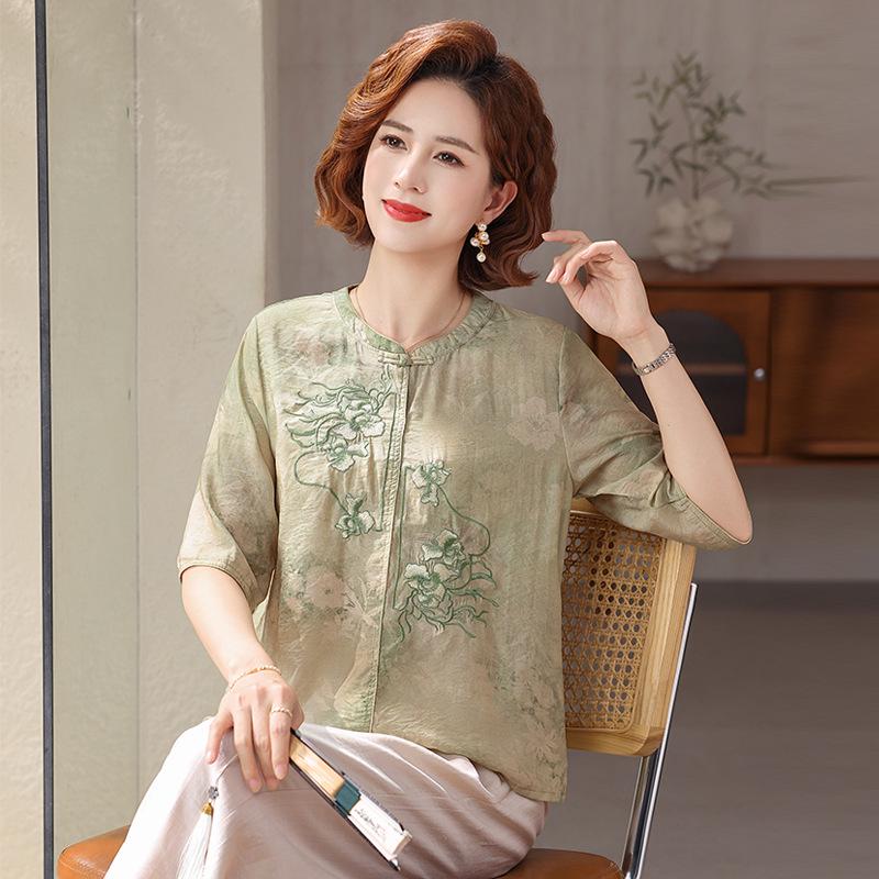 

Silk Summer Shirt for Middle-aged Women - Chinese Style 2026, Lightweight and Stylish 4XL (Recommended 135-150 lbs) зелений