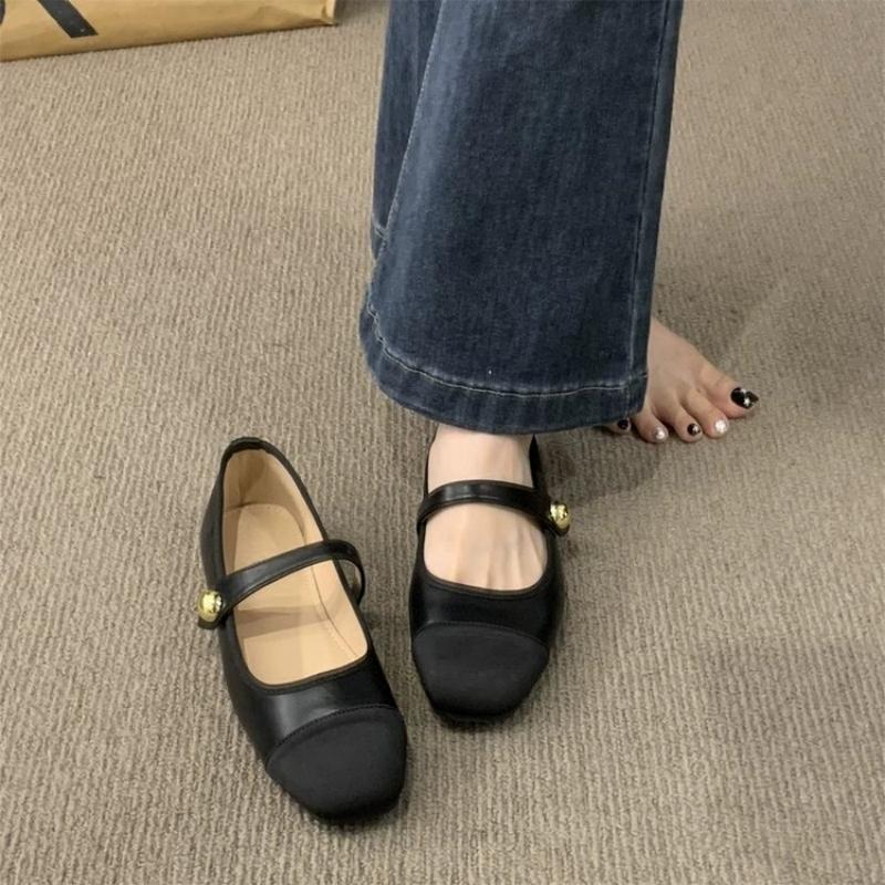 Fashion Women Flat Shoes Fashionable Versatile Square Toe French Mary Jane Shoes Women Summer Soft Soled Beanie Shoes zapatillas de muje