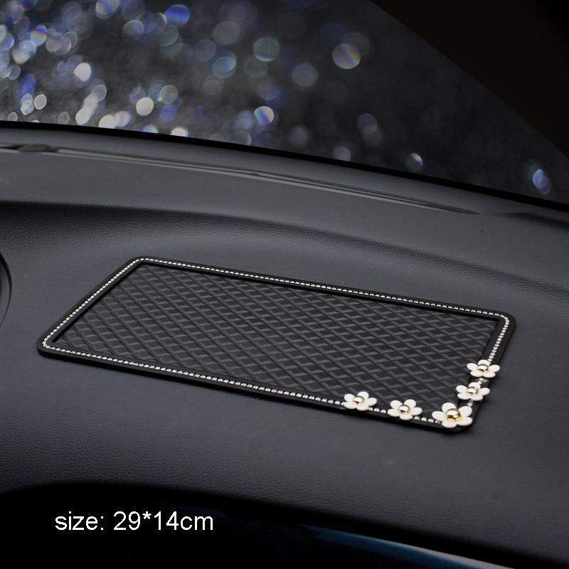 New Daisy Flower Crystal Car Silicone Anti-Slip Mat Non Slip Pad Mobile Phone Sunglasses Holder Sticky Car Interior Decortion