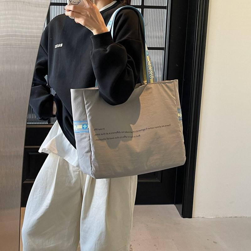 Simple Tote Bag Women's Fashion Portable Shopping Bag Large Capacity Student Class Shoulder Bag