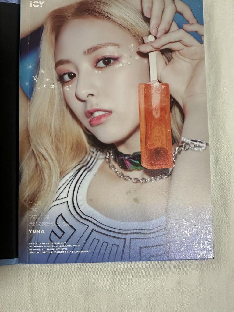 [USED] ITZY IT'z ICY Album CD