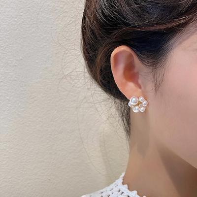 Нові сережки Temperament Design Sense Rhinestone Earrings Women, Light Luxury High-end Sense Size Pearl Stud Earrings