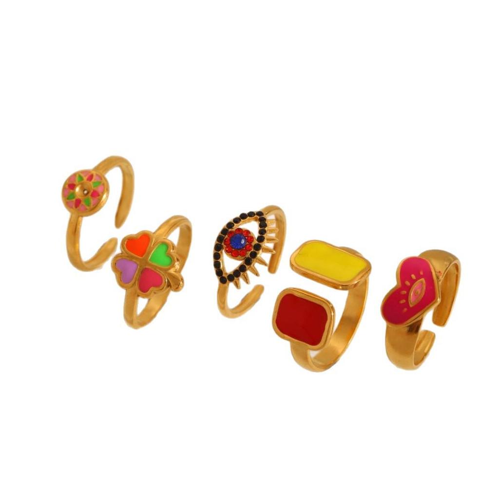 Gold-Plated Stainless Steel Flower Ring for Women - Non-Fading, Light Luxury, Exclusively Designed.