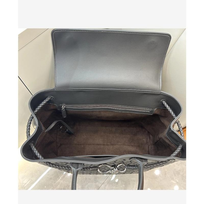 Cross-border  family autumn and winter explosive crossbody bag women's high-end handbag pure hand-woven large-capacity tote bag