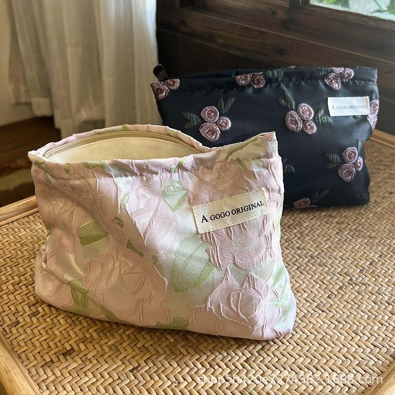 Fresh Sweet Rose Cosmetic Bag Large Capacity Portable Travel Toiletry Pouch