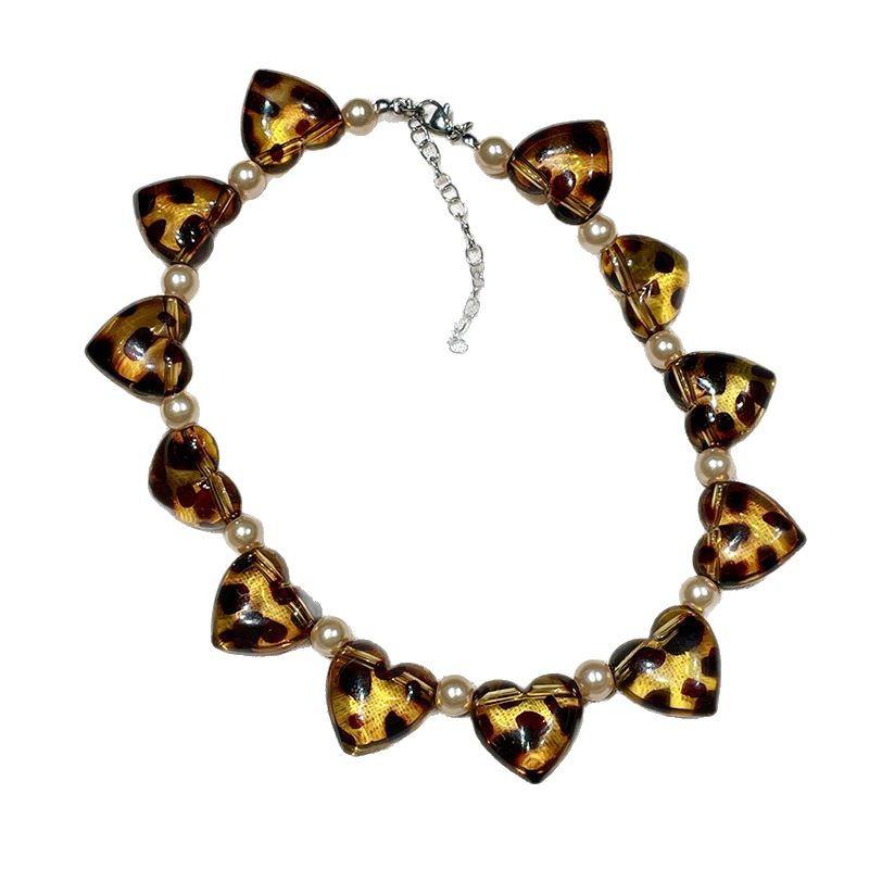 Leopard Print Big Love Pearl Beaded Neck Chain Niche Design Clavicle Chain Light Luxury Heart Necklace Choker Accessories