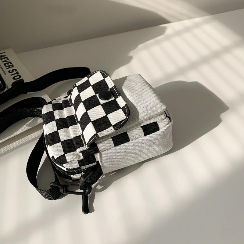 Холщовая маленькая женская сумка — фото 6