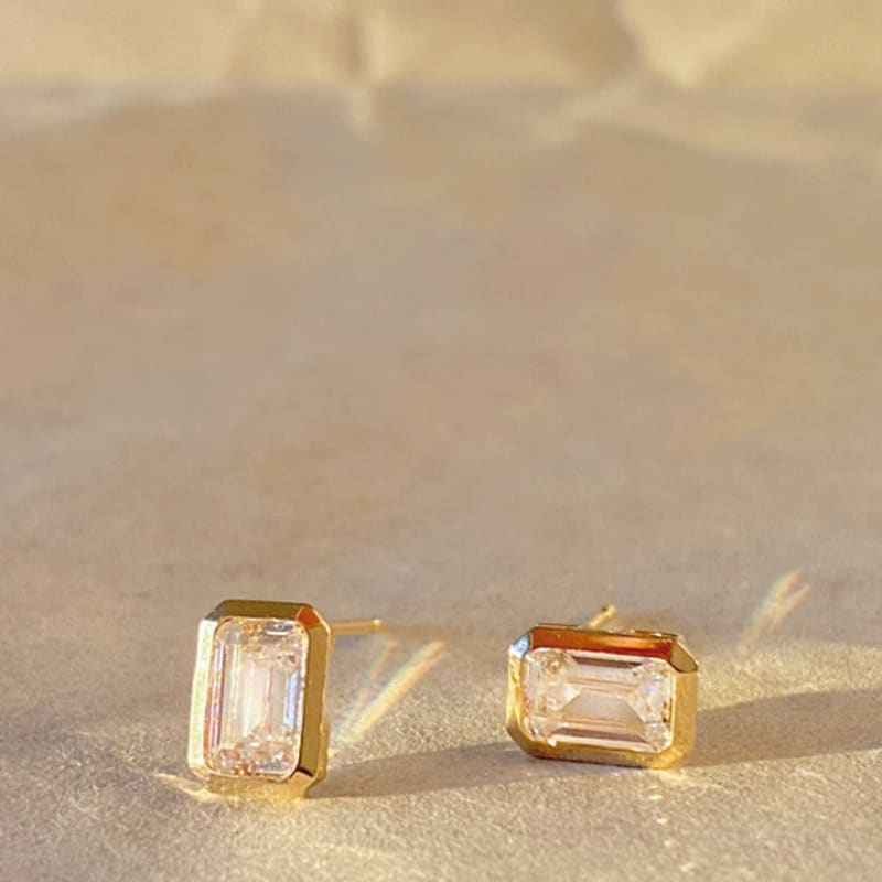 Taupe [Exclusive] 14k Gold Monet Earrings - Square Cubic Pendant Gold Earrings