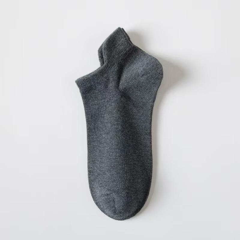 Spring and Summer Breathable Plain-color Pointed-toe Ankle Socks, Loose-fitting Short Socks, Versatile Casual-style Business Socks