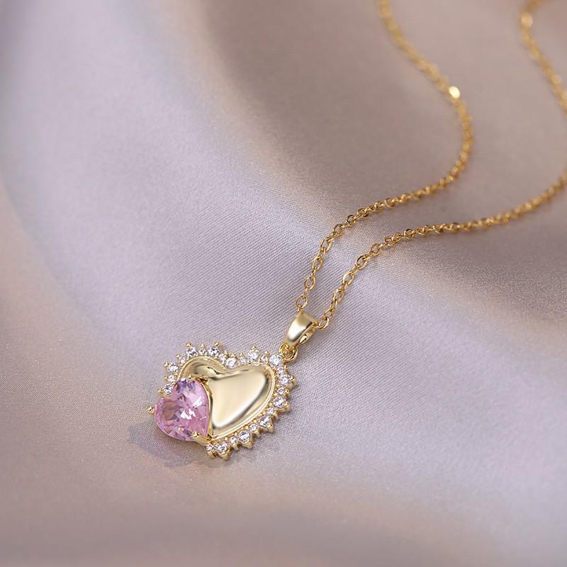 Women's Fashion Heart Pendant Necklace - Elegant, Simple Design, Versatile Clavicle Chain Jewelry