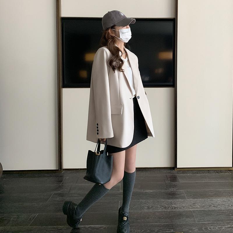 Damen Designer Blazer mit kleinem Schlitz hinten, Koreanischer Stil für Damen, Frühlingsstil, Gut aussehender Anzug für kleine Personen