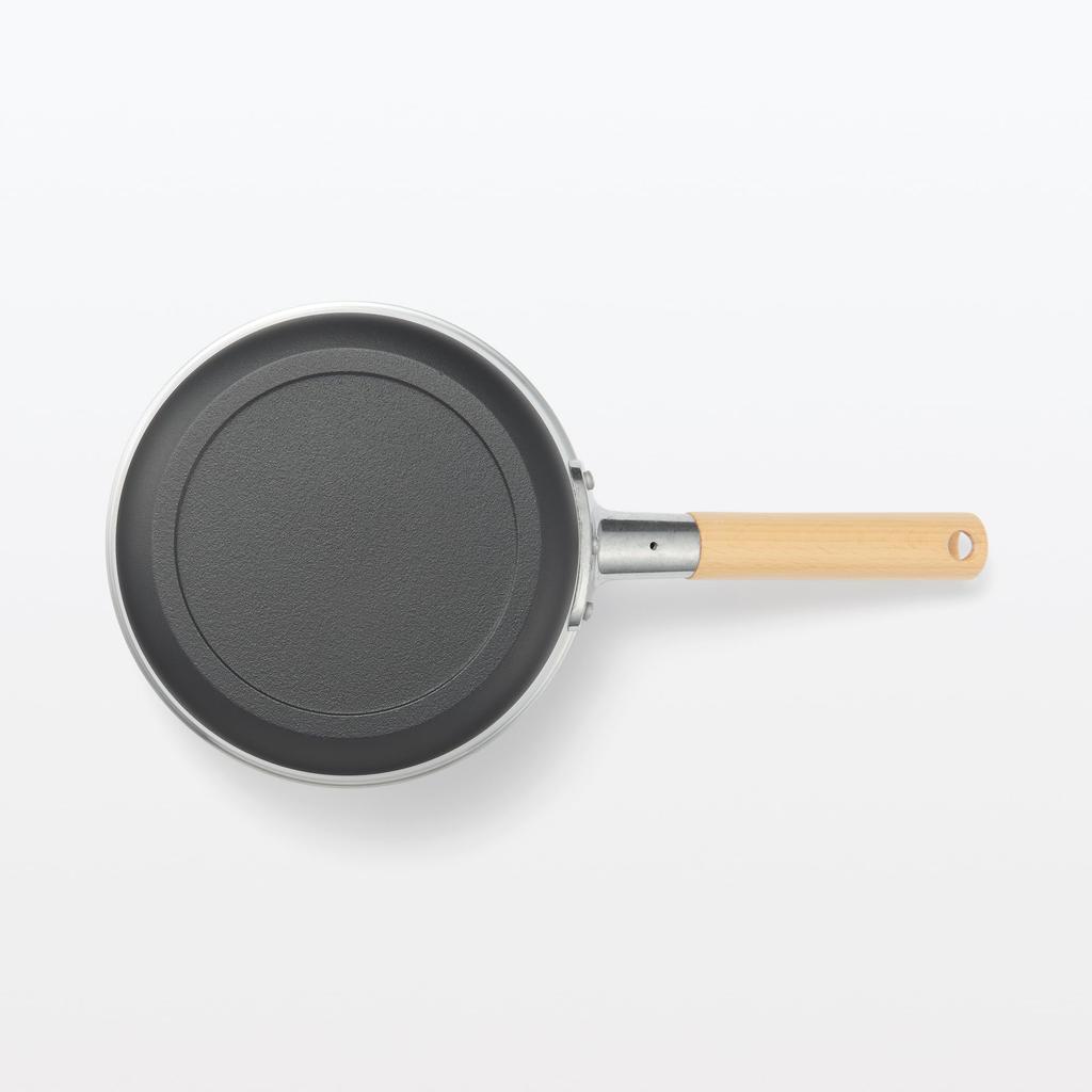 MUJI Non-Stick Frying Pan with Wide Cooking Surface, 20cm Diameter, Shallow Type, Induction Compatible, 83453756