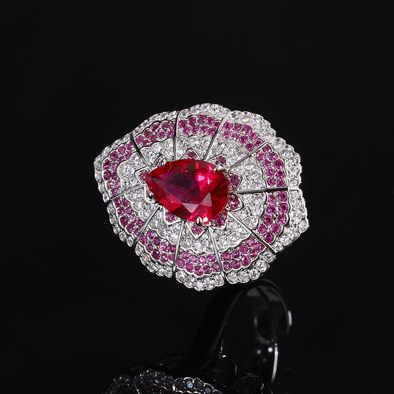 

Осенне-зимний ювелирный набор Ожерелье Подвеска Красный циркон Серьги Барочные Винтажные Серьги Кольцо