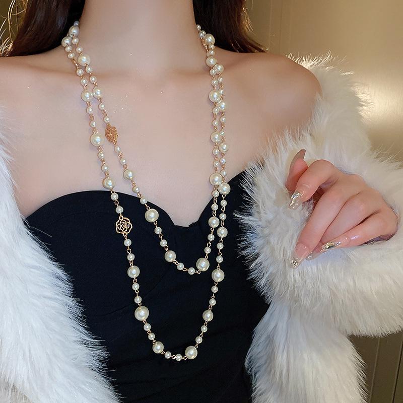Elegant Minimalist Long Pearl Necklace - French Light Luxury High-End Women's Sweater Chain