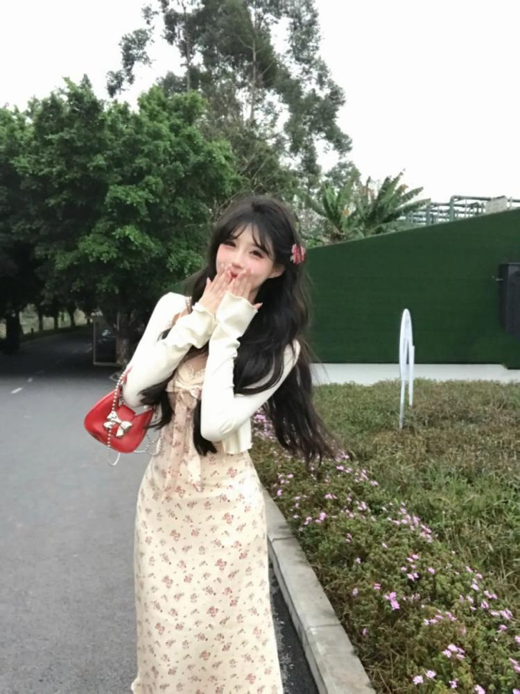 Holiday Style Waist and Thin Pure Desire Wind Sweet Floral Suspender Dress + Cardigan Two-piece Suit Women's Spring and Summer