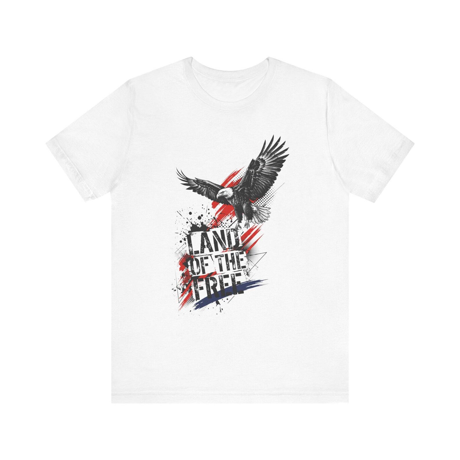 Land of the Free eagle graphic T-Shirt | American flag distressed design 3XL